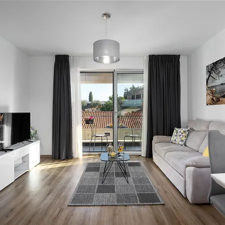 Exklusives Nur 50 Meter Zum Yachthafen Und Nur 300 Meter Zum Apartmán
