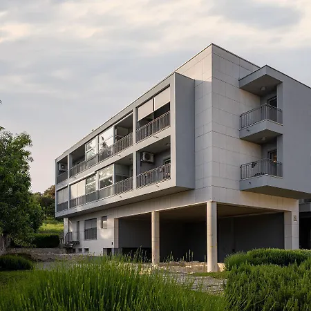 Exklusives Nur 50 Meter Zum Yachthafen Und Nur 300 Meter Zum Apartmán